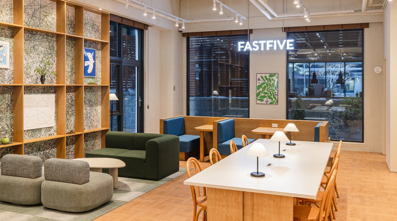 밝은 분위기의 서초동 신축 오피스