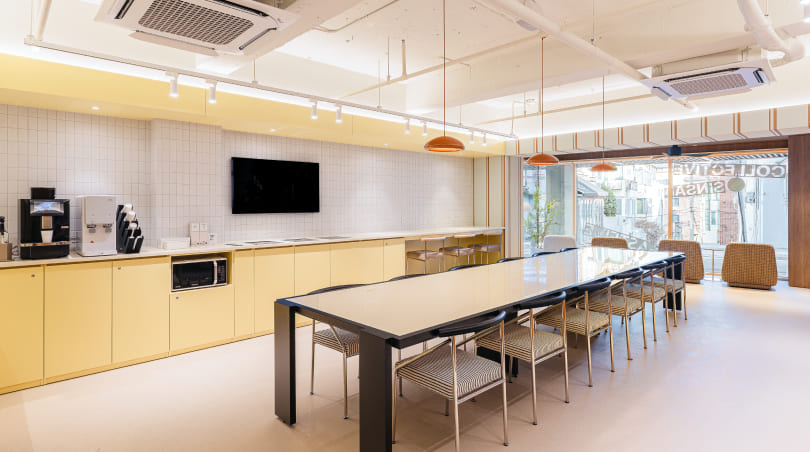 영감으로 가득 채운 신사 오피스